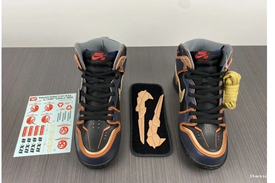 RX-0 SB Banshee 02 Unicorn Gundam Nike High Dunk DH7717-400 0830